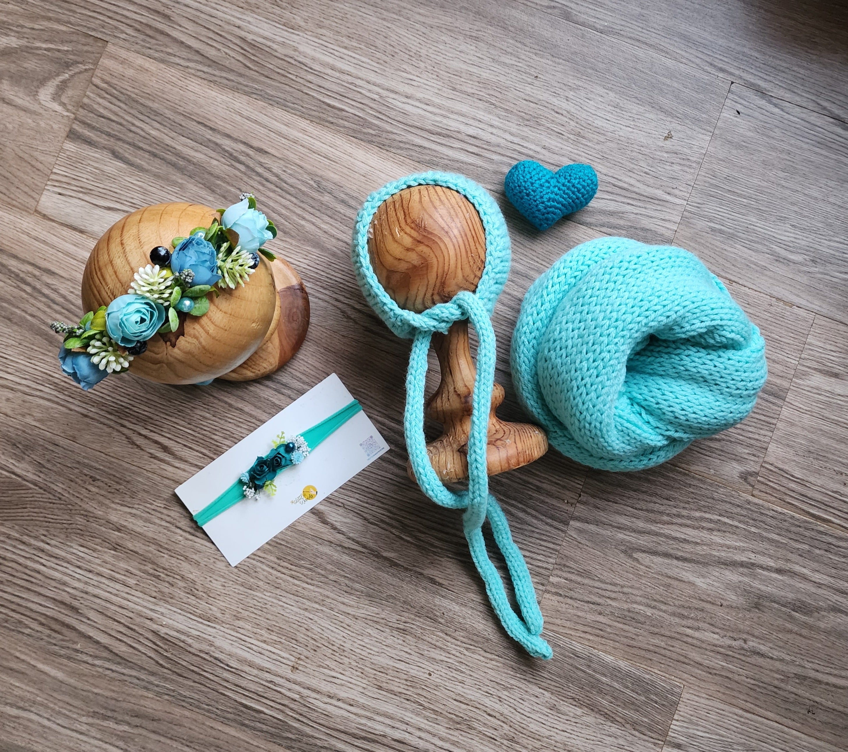 Knitted Wrap & Cap Set Type 2