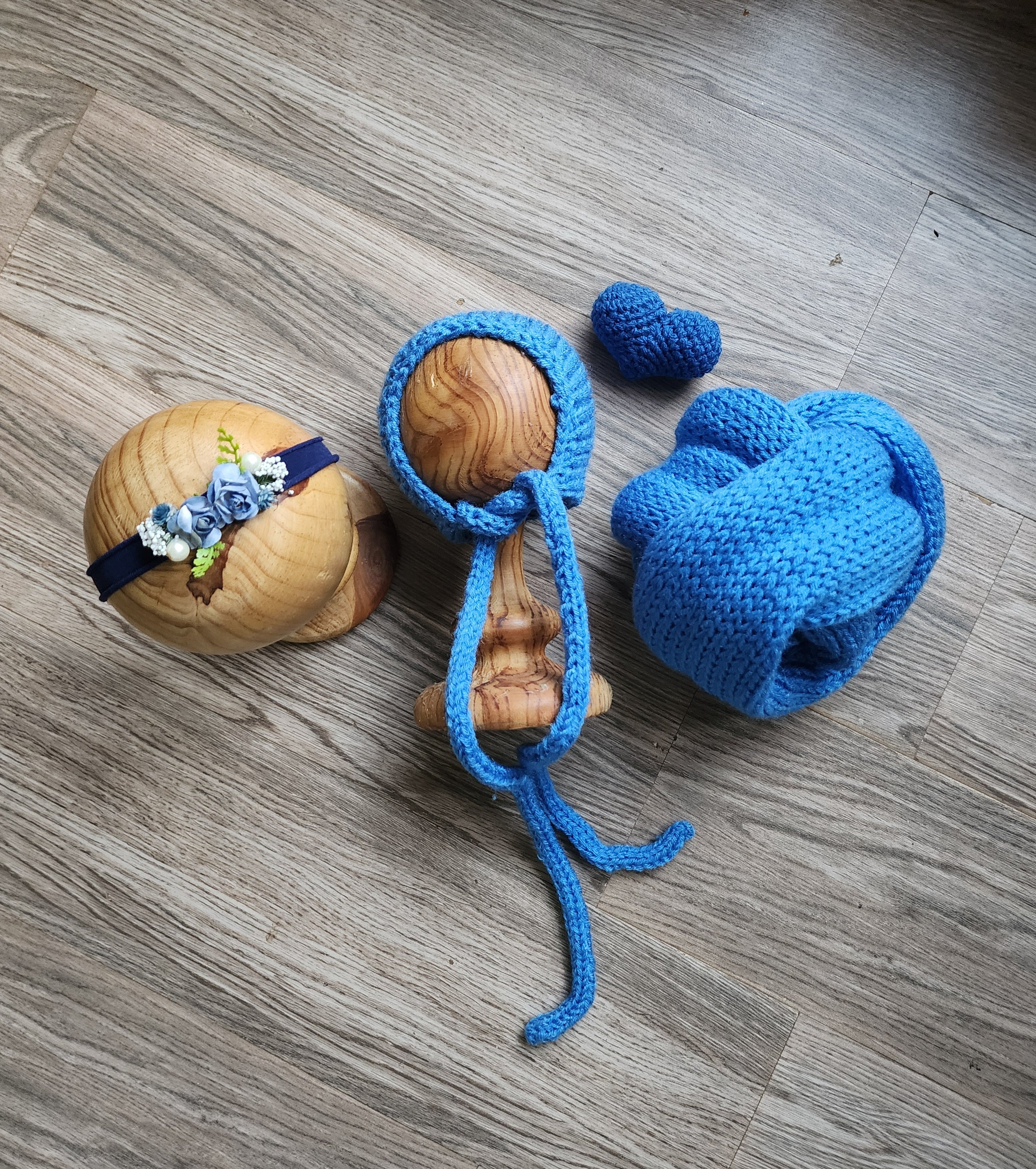 Knitted Wrap & Cap Set Type 2