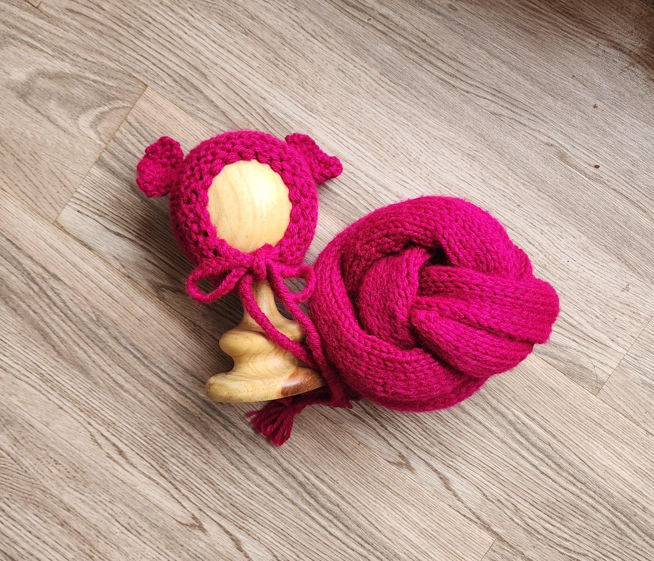 Knitted Wrap & Cap Set Type 4