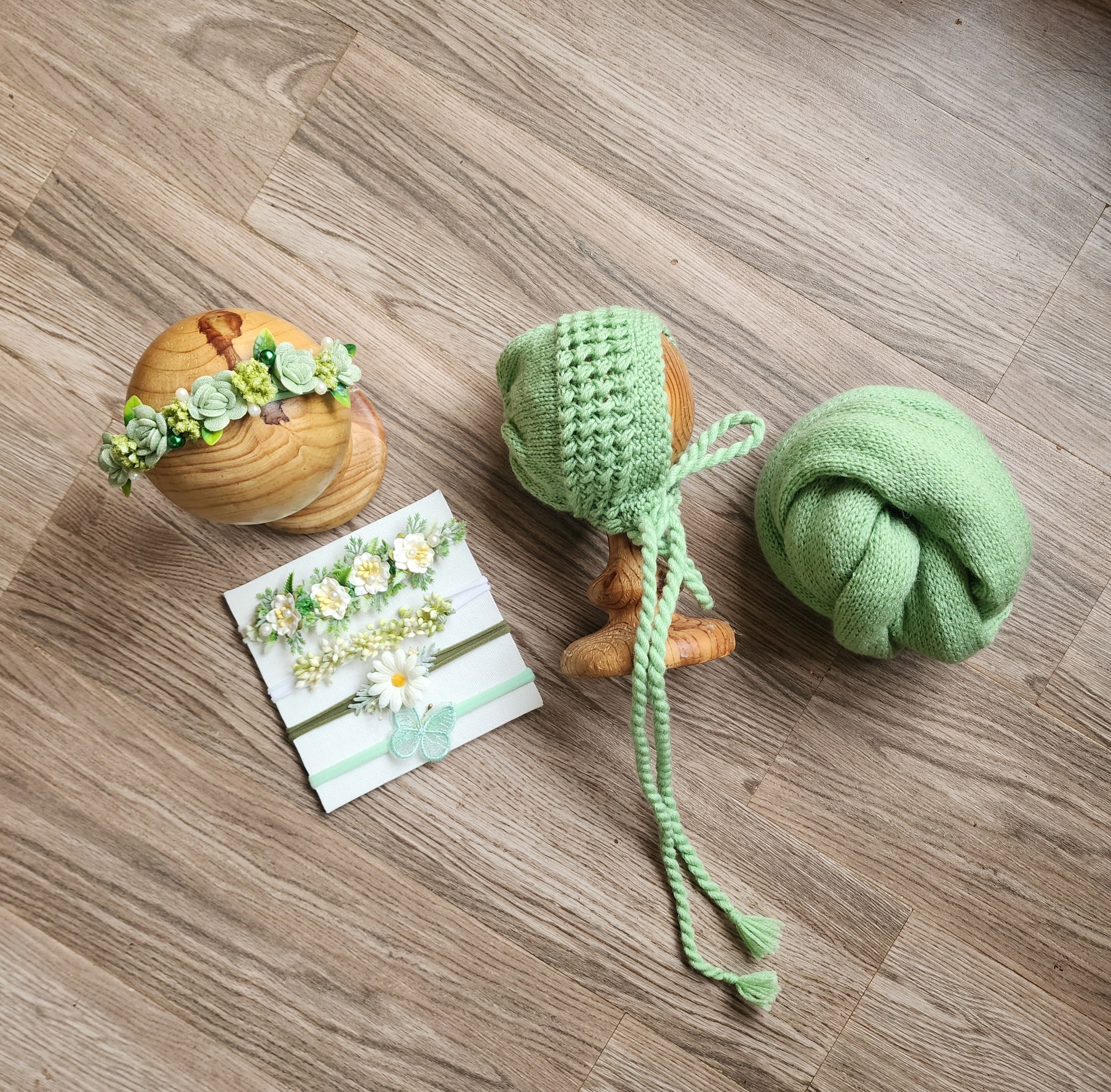 Knitted Wrap & Cap Set Type 2