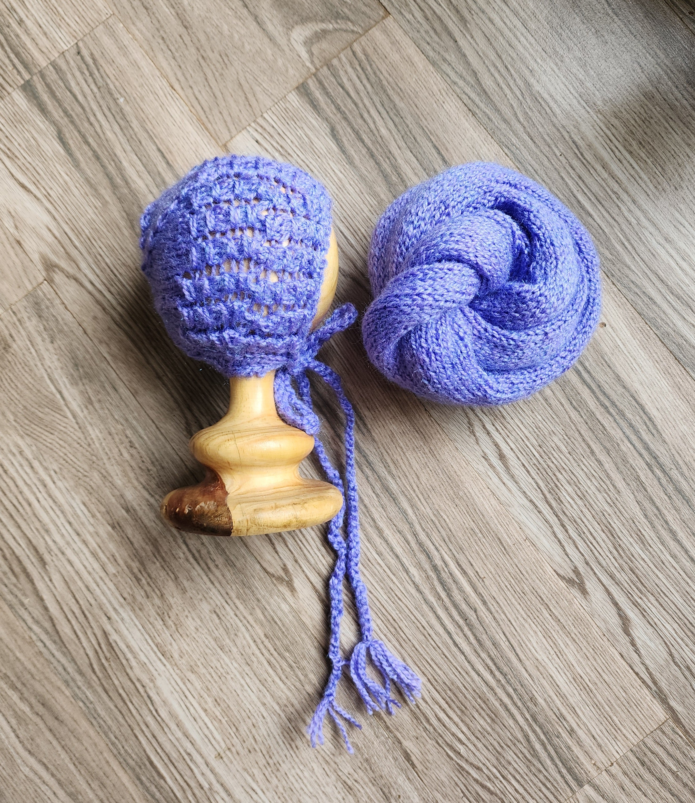 Knitted Wrap & Cap Set Type 4