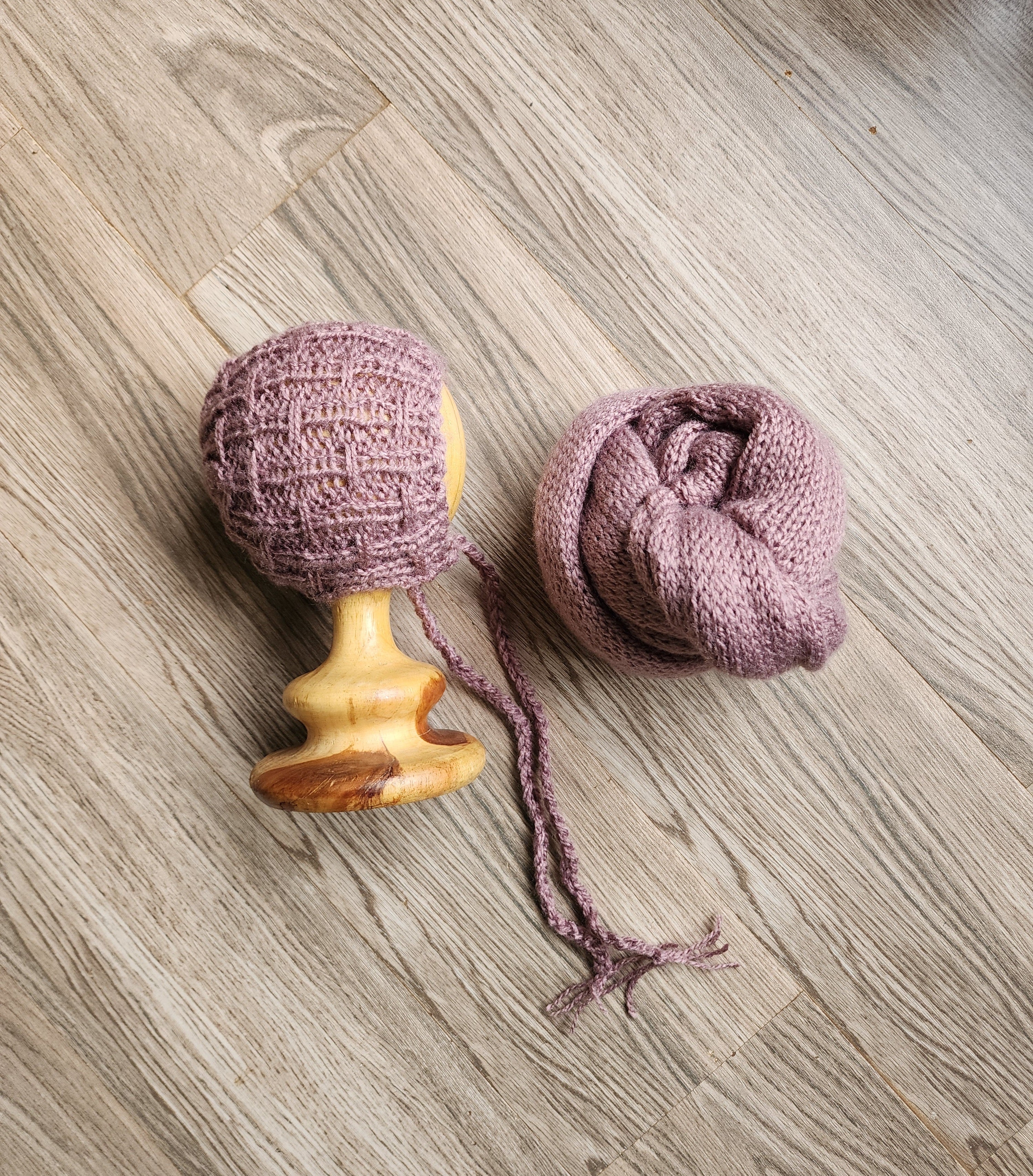 Knitted Wrap & Cap Set Type 4