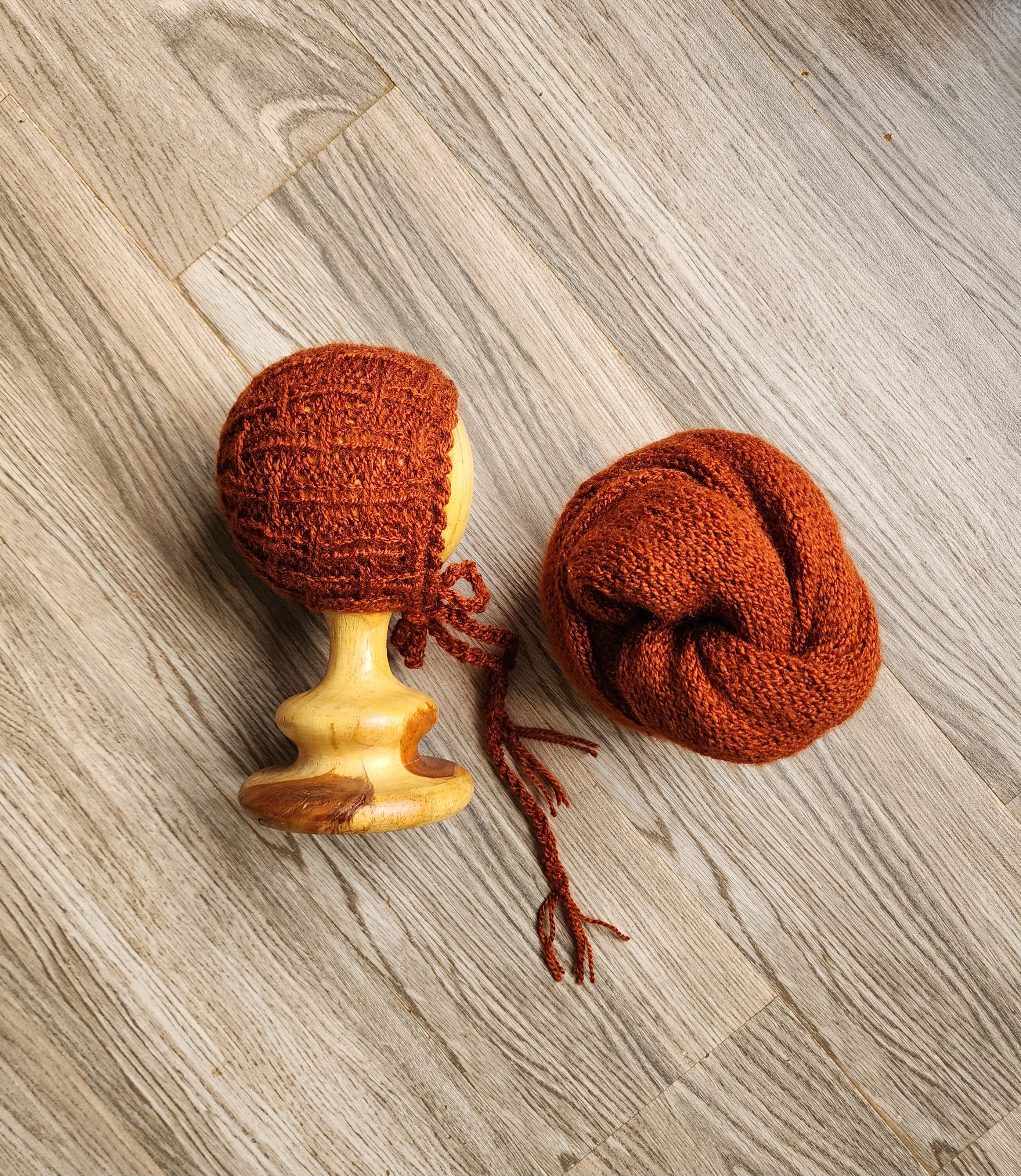 Knitted Wrap & Cap Set Type 4