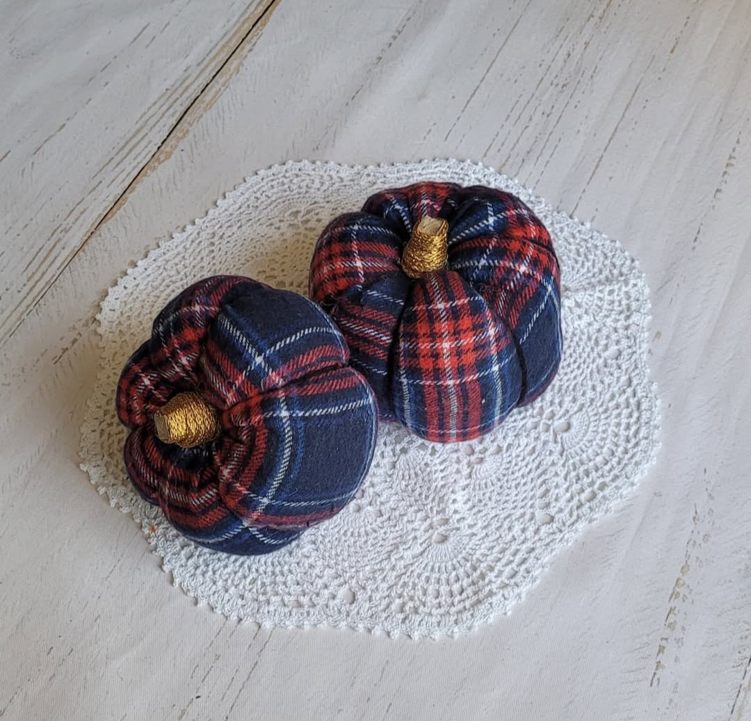 Plaid Pumpkins